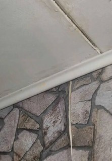 Проблема с протечками в квартире на Севанской улице продолжается