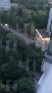 Пьяный экскаваторщик разрушил витрину цветочного магазина