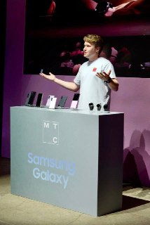 Продажи Складных Телефонов Samsung Выросли на 39% в России