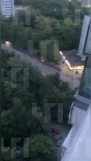 Нетрезвый экскаваторщик повредил витрину магазина цветов
