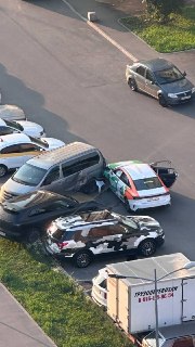 Молодежь на каршеринге сбежала с места ДТП в Москве